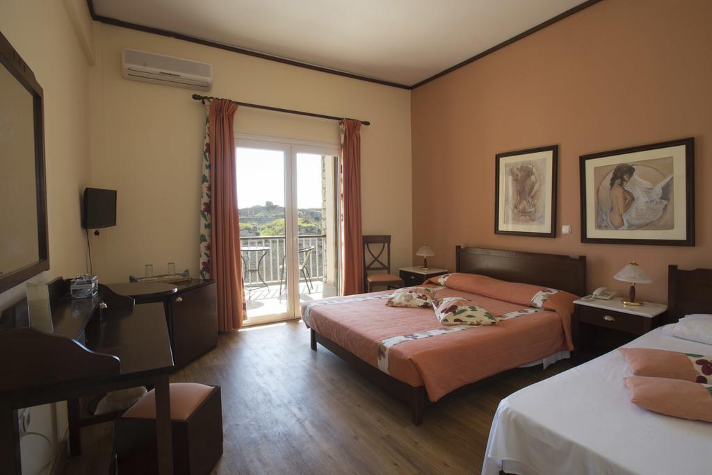 Methoni Beach Hotel Стая снимка